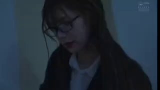 有奶水的大逼孕妇露脸深夜伺候大哥啪啪，大逼特写展示自慰尿尿，交大鸡巴，无套上位抽插，跟狼友互动撩骚